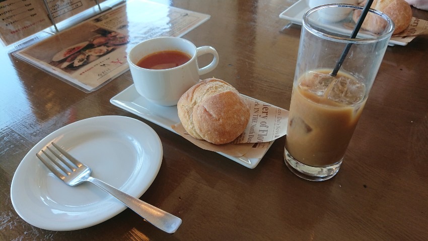 神戸モザイクで海をみながらカキのコースランチ