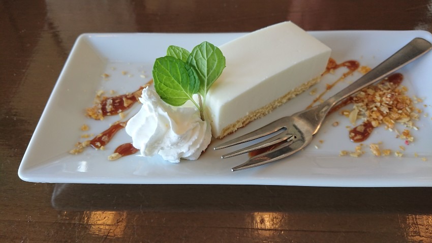 神戸モザイクで海をみながらカキのコースランチ