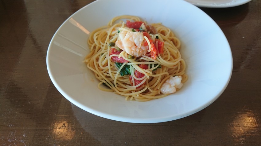 神戸モザイクで海をみながらカキのコースランチ