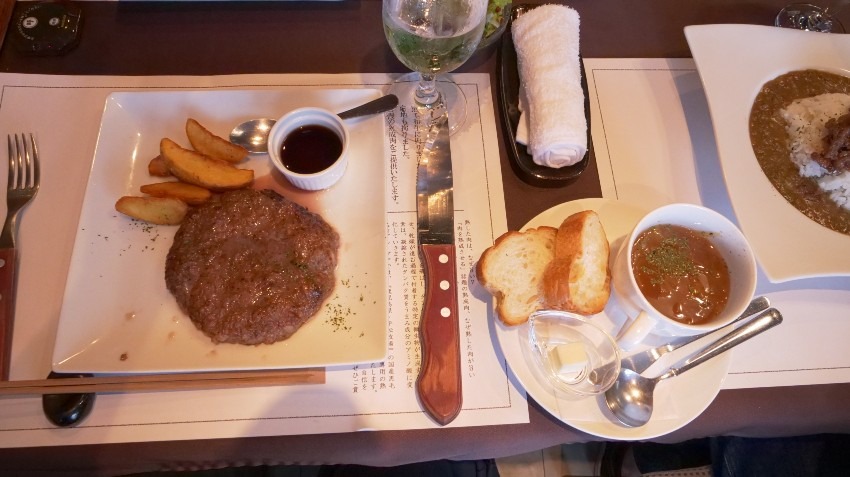 大阪北新地の熟成和牛ハンバーグステーキは、お店イチオシ★★★納得のランチでした