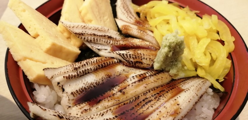【驚愕】魚河岸のすし　えびす　西代店の海鮮丼はコスパ最強！