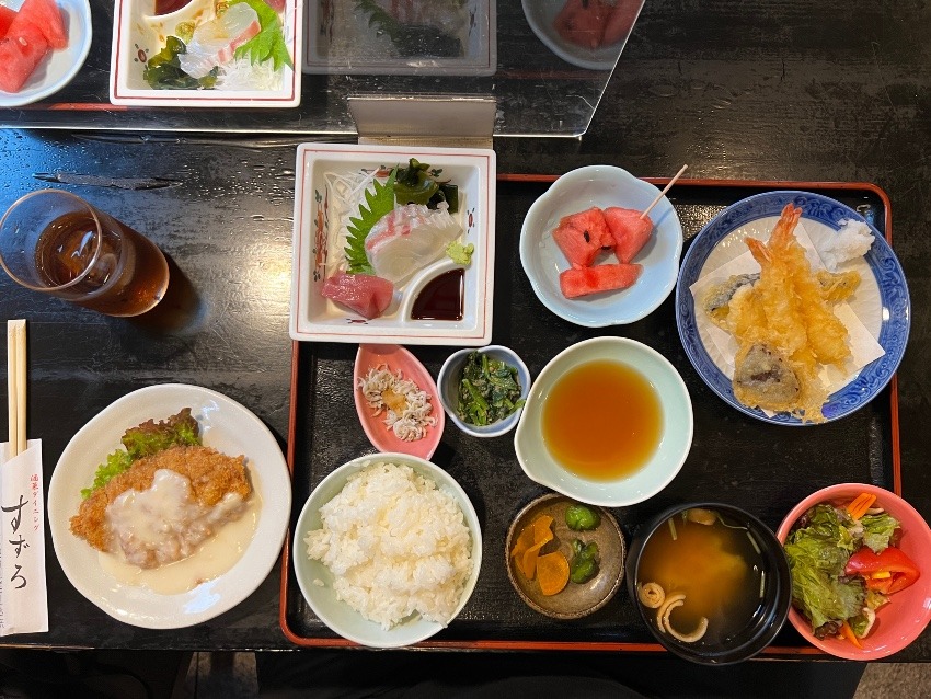 【お得】神戸市　板宿駅近く　多彩すぎるお昼の定食