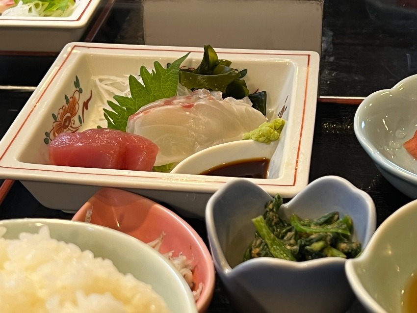 【お得】神戸市　板宿駅近く　多彩すぎるお昼の定食