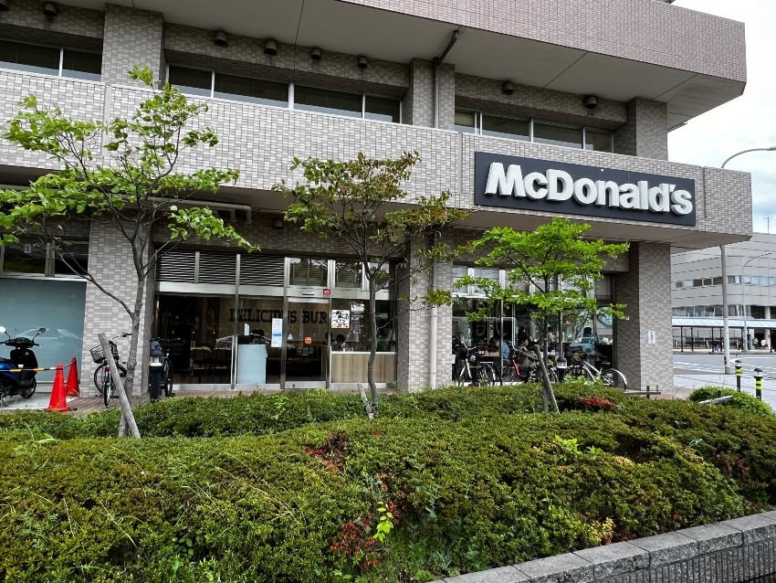 マクドナルド　神戸学園都市駅前店