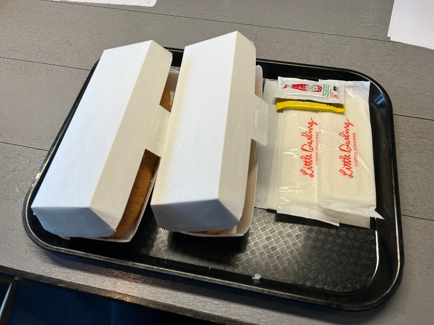 東京都港区南青山にあるカフェの楽園　東京の一等地に広大な広場がありました。
