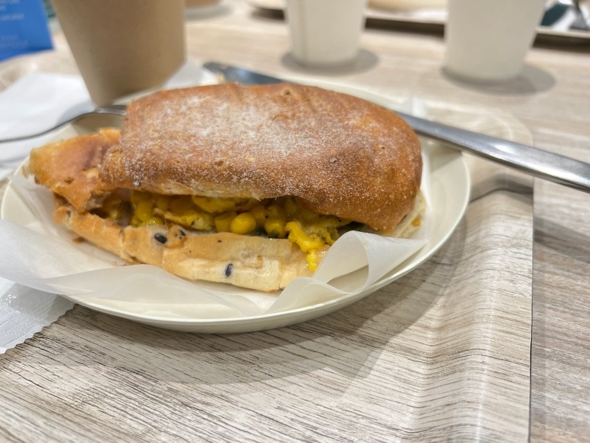 さんちかでランチ　一息、軽食にはもってこいのお店【神戸三宮】