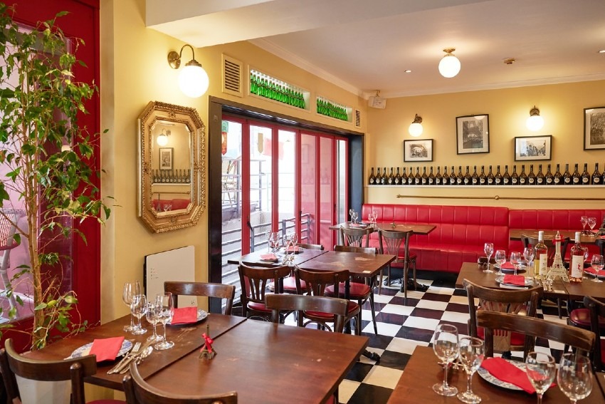 Bistrot Cafe de Paris ビストロカフェ・ド・パリ