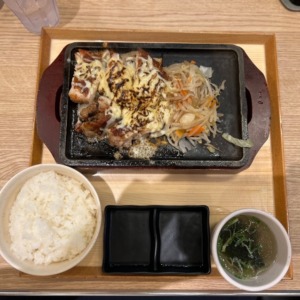 THE BIFTEKI ＫＩＴＴＥ丸の内店