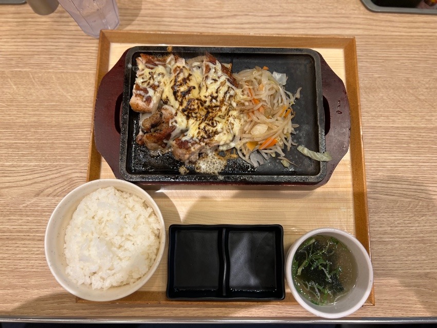 THE BIFTEKI ＫＩＴＴＥ丸の内店