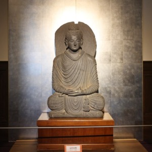 山手八番館