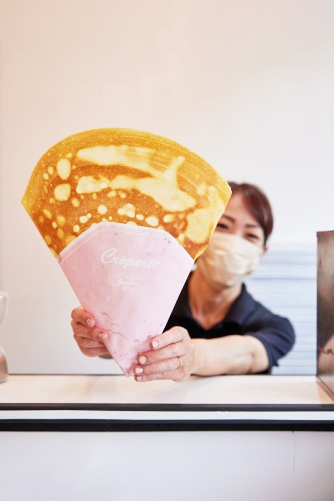 クレープをアイスるんです【クレープ　夜アイス　夜パフェ専門店】JR須磨店