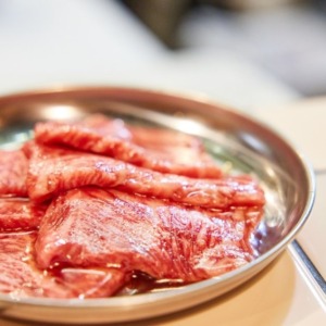 炭火七輪 十壱屋(焼肉ホルモン)