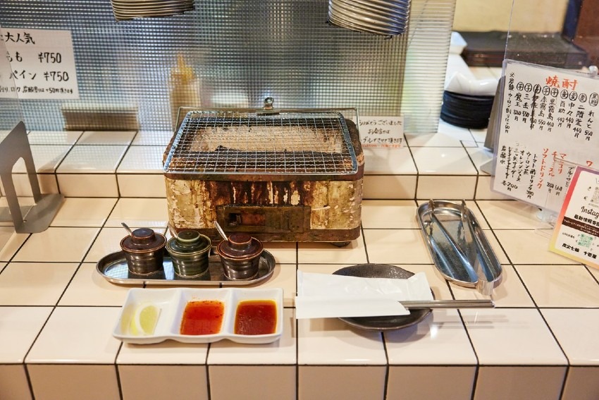 炭火七輪 十壱屋(焼肉ホルモン)