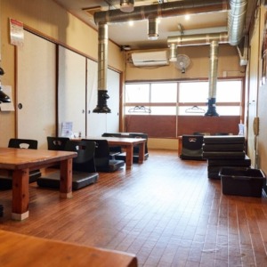 炭火七輪 十壱屋(焼肉ホルモン)